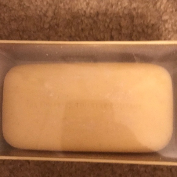 Somerset Citrus & Ginger Exfoliating Body Soap - Picture 8 of 8